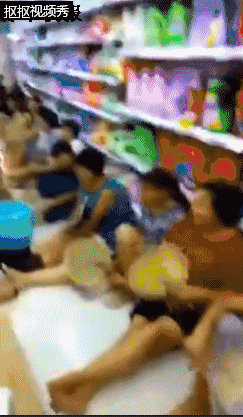 马云无人超市被蹭空调大妈占领?你又被朋友圈骗了