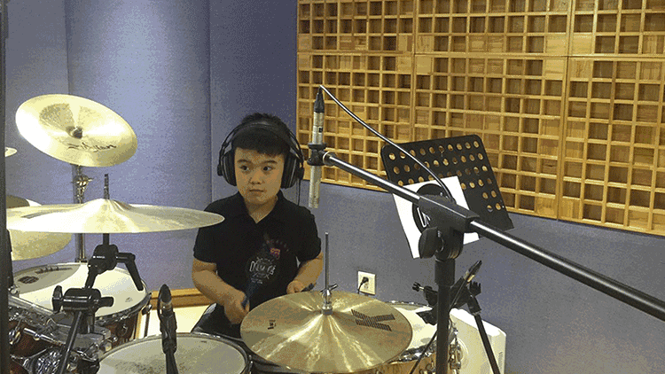演出乐器价格联盟,经验|孩子那么小,学架子鼓关注点放