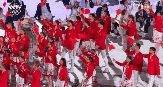 中国奥运军团出场震撼多图东京奥运会开幕式精彩瞬间
