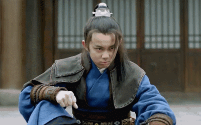 为了爆发单身狗的愤怒,小三石也是解锁了体内的洪荒之力!