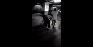 黑人美警枪杀黑人 反歧视却成了暴力的借口(组图)