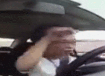 太衰!女孩过了科目二开心到在车内跳舞,最后因此不及格!