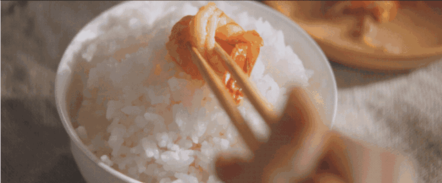 从一碗讲究的米饭,尝透本真纯朴的米香,感受大米传递给生活的正能量