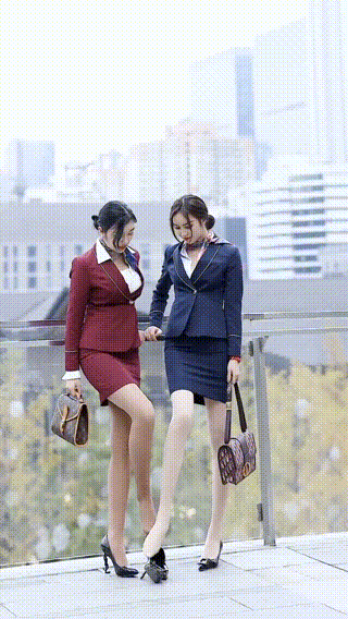 美美的gif动图多大的人了还玩水