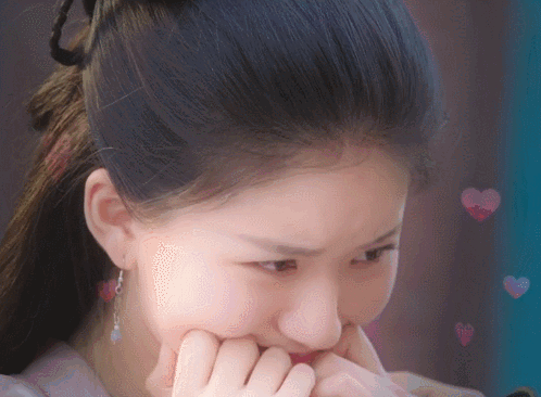 被赵露思圈粉了,她的可爱表情包了解一下