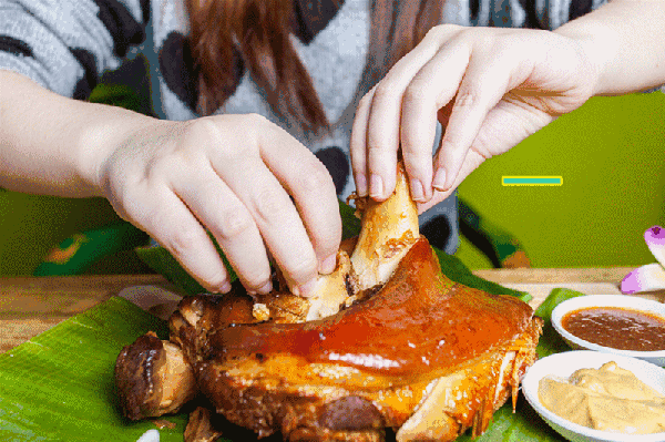 如果不想吃请再接受一大波猪蹄照片!