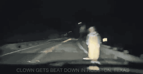 (截图自Youtube TakenVines账号，版权属原作者所有。)