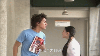 不敢见太阳，用剪刀剪自己的肉，她活成了幽灵少女？