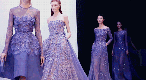 2014 2015 t台 礼服 时装秀 时装周 秀场 走秀 500_274 gif 动态图 动