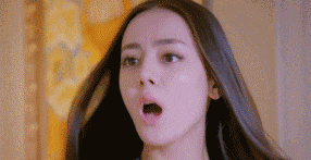 记者在9楼看到, 一些宿舍门口被画上