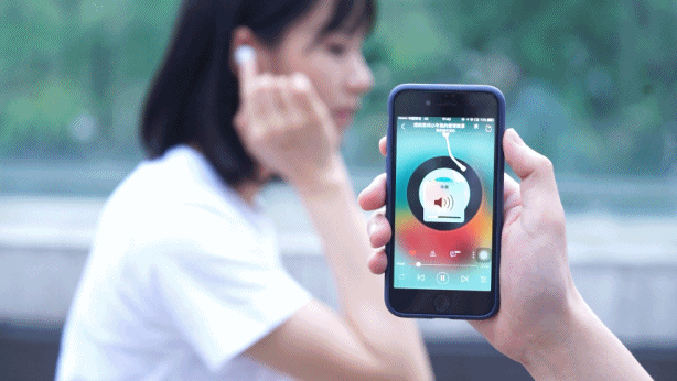 习惯了线控耳机调节音量的小伙伴终于可以回归自我了