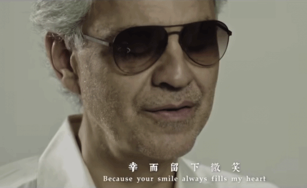 《八佰》戳中那些你无法正视的真相.....