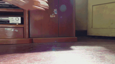 花式踢腿,空中转体,优美过肩摔……时秒的一套动作是如此流畅.