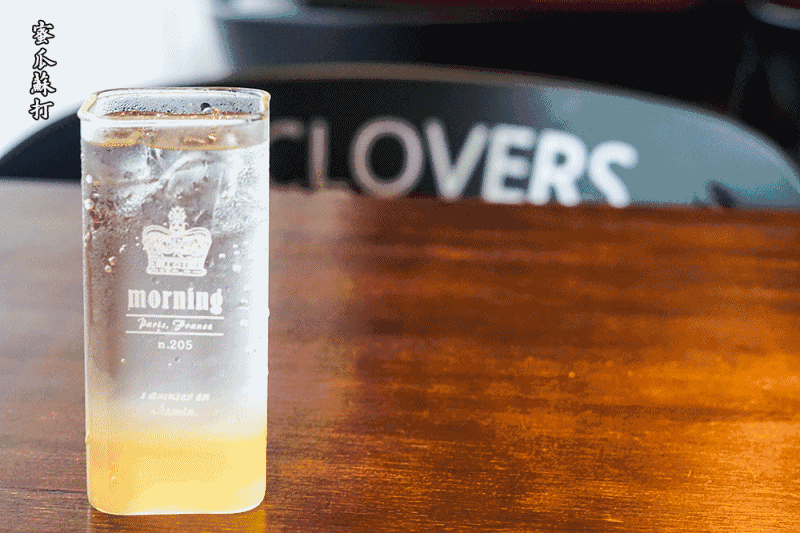 clovers对待店里的每道菜都很用心,哪怕是一道看似简单的沙拉.