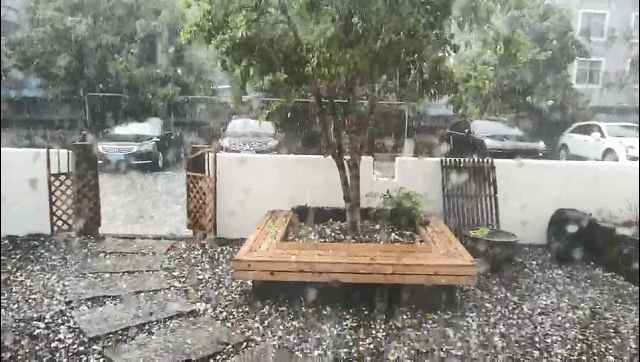 东阳突降大冰雹部分房屋农田受损