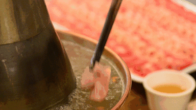 这家新店真可谓是文武双全想要吃老北京火锅和炙子烤肉奔这儿来准没错