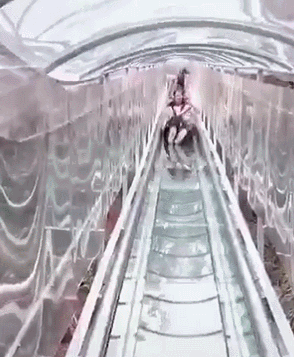 云台山风景区玻璃滑道即将开启暑假狂欢