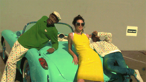 夏天想穿得时尚？你还缺这套最全的配色方案|| FashionWeek