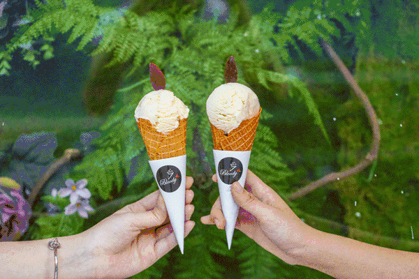 bloody ice cream店面不大,一进门就能看到我们吃进嘴里的雪糕是怎么