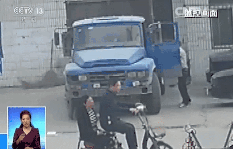 司機(jī)拉了手剎熄了火 貨車(chē)竟又自動(dòng)點(diǎn)火撞死1人