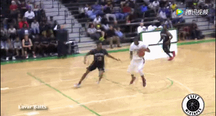 最具争议的跳步上篮是走步还是好球