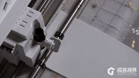 这位台妹的发明,开启了人机融合的序幕