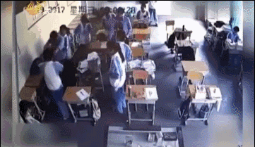 山东电视台报道过一起校园霸凌的事件,济南市某中学的女生小薇遭遇