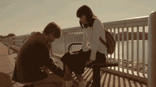 但如果是在现实中的话真的不会尴尬吗