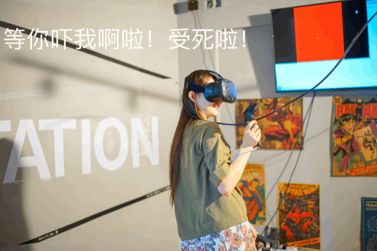 当你带上vr装备后,等于进入一个全新世界.