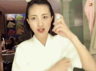包贝尔老婆终于晒出豪华护肤品阵容包括cpbskiipola