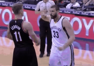 马克·加索尔:会跳舞的大白熊丨表情包