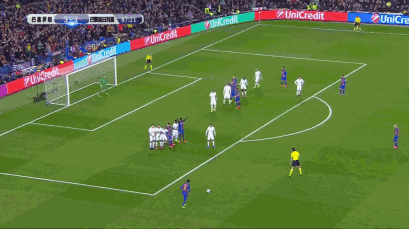 1分钟过后,苏亚雷斯在禁区中被撞倒,裁判判罚点球,由 内马尔 操刀推射