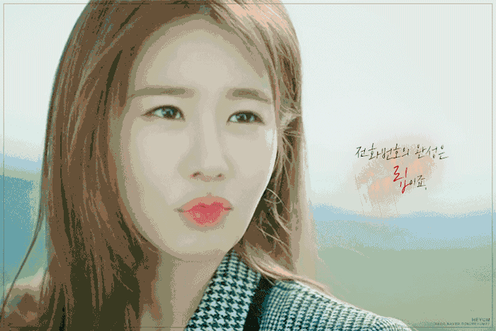 其实在《鬼怪》这部剧中,刘仁娜就完美示范了轻熟女的穿衣风格,戏里戏