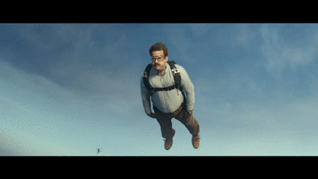 很随便之外,还有一个推测,就是 peter 和死侍的最好基友 peter parker