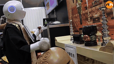 机器人批改作文,你觉得它能行吗?