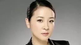 陈小艺竟未和丈夫离婚?那激吻照、约会神秘男又是怎么回事??