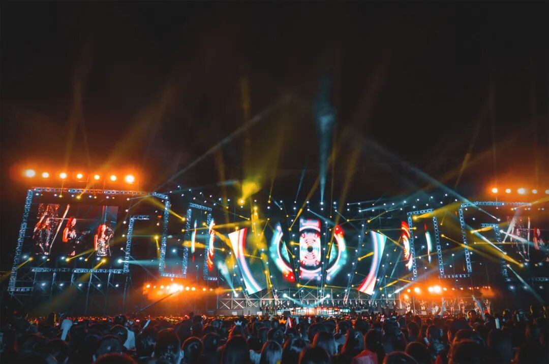 摄图网_500926737_banner_演唱会live（企业商用）.jpg