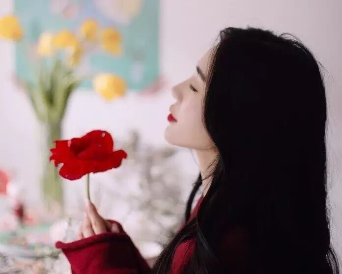 见过世面的女人，是什么样子？