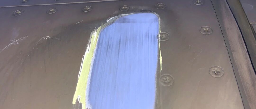 故障案例：737襟翼收..