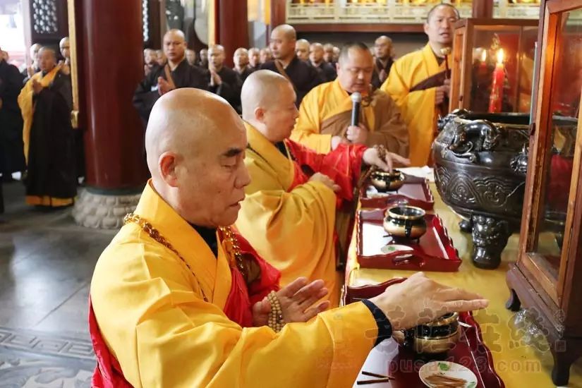 芜湖广济寺传授三坛大戒法会第十天:初坛正授沙弥戒