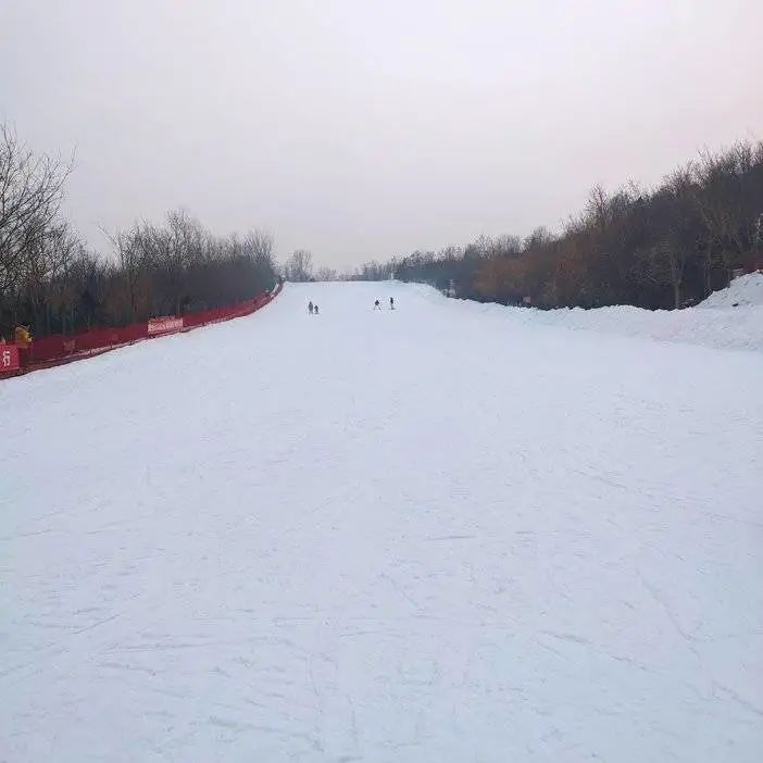 南开区南翠屏山滑雪场仅158元享1大1小亲子套票含雪圈或雪板不限时