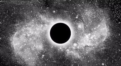 真实的黑洞并非如图中这样像空间中的一个大洞