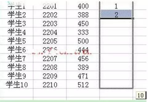 Excel如何使用數(shù)據(jù)排序實現(xiàn)學生總成績按學號排名