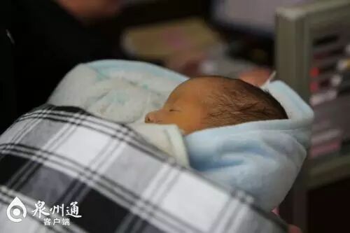 要脸不?泉州女子怀孕8个月竟干这事;晋江一男婴被弃民政局门口;石狮一对男女半夜捞地沟油?南安男子娱乐场所喝麻了结果惨了…-怀孕期