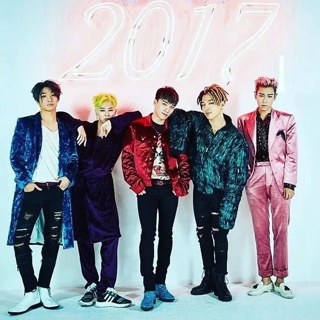 BIGBANG深夜无预警更换「粉丝团头像」,宣告即将合体复出?