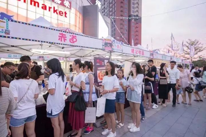 5000 份网红美食,15家创意市集,即将抵达厚街!