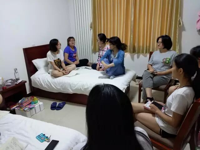 首师大学暑期实践活动走进首儿雅稚儿童康复中心