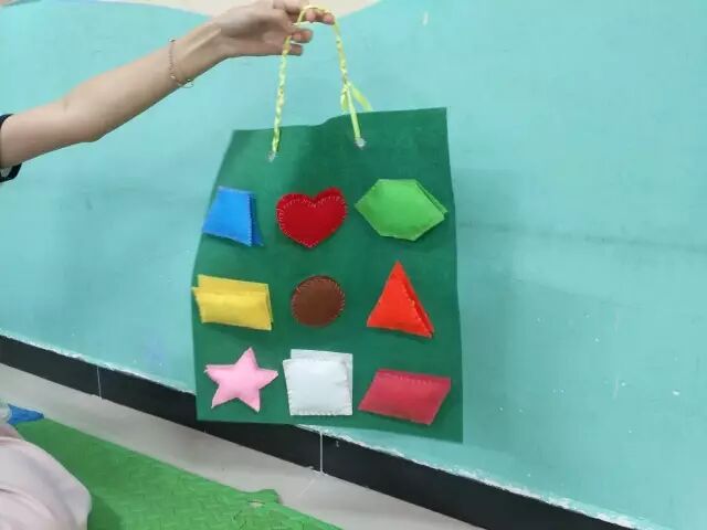 首师大学暑期实践活动走进首儿雅稚儿童康复中心