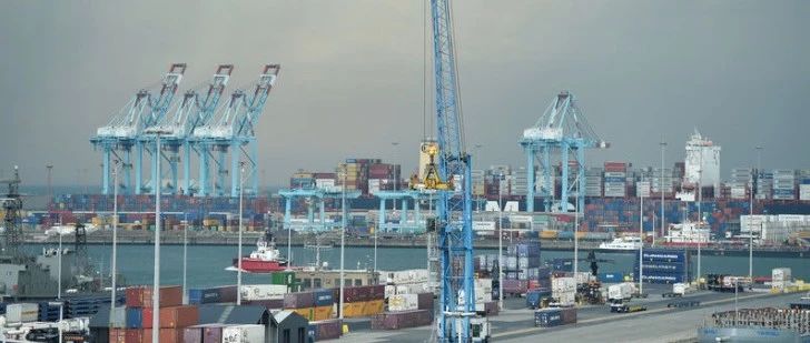 中国公司正悄然扫货欧洲地中海港口:以希腊比雷埃夫斯港为例