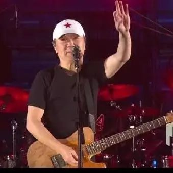 崔健领衔嘉峪关国际音乐节演出精彩视频